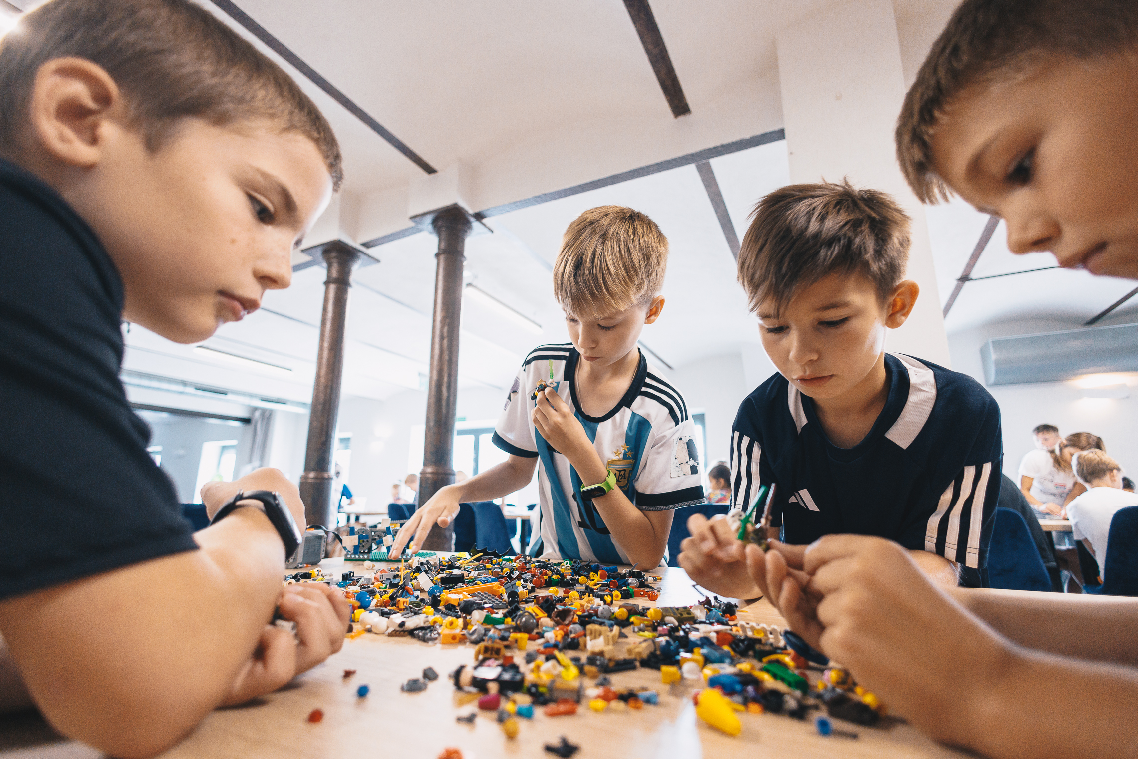 Obóz Minecraft + Lego | Sędzinko | 15.02 - 21.02.2026